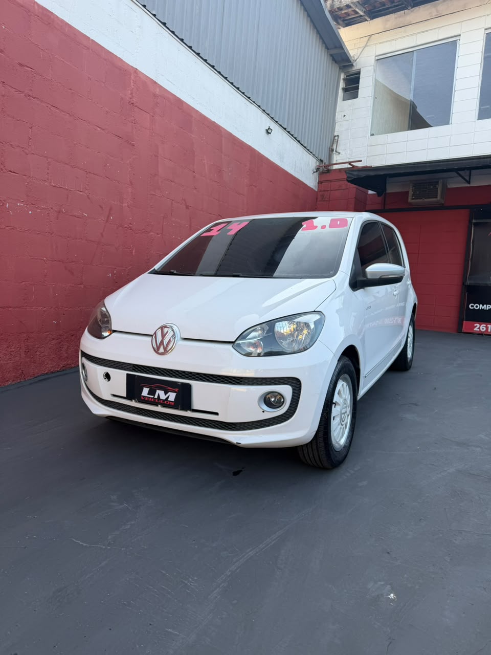 Volkswagen Up 2014